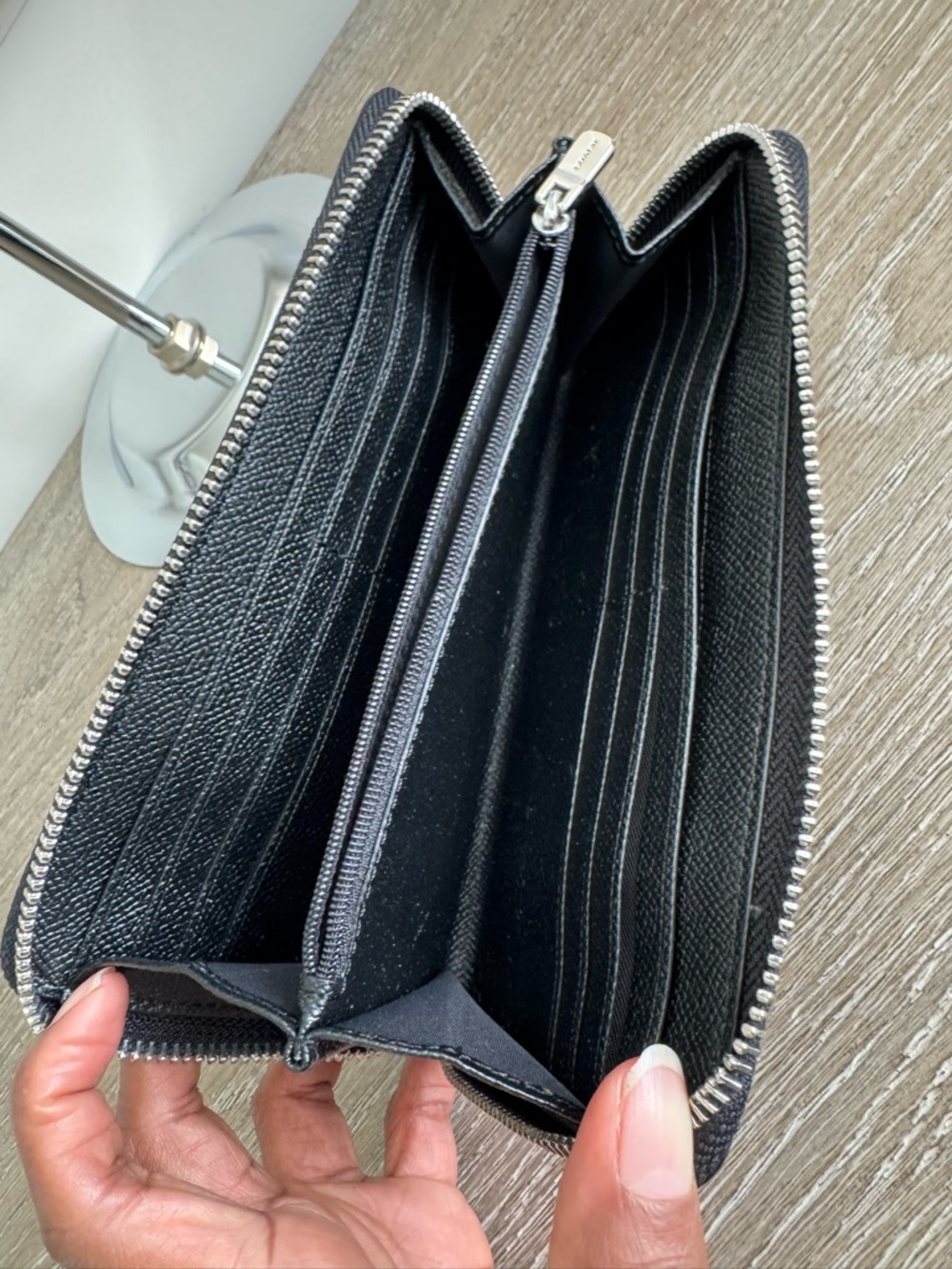 Coach Cross-Grain Gallery Black Pebbled Leather Tote with Matching Wallet - Picture 13 of 16